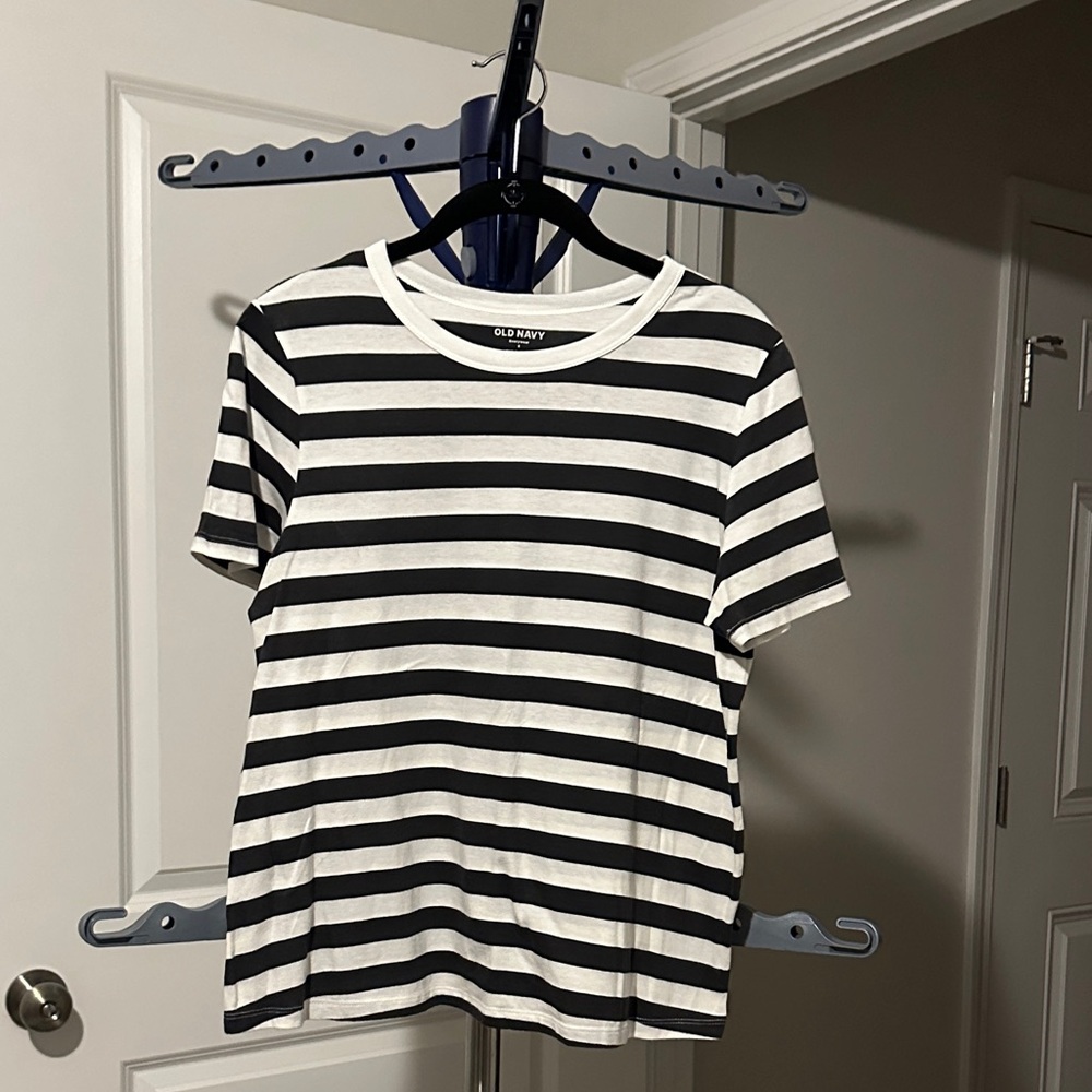 Old Navy Monochrome Striped Tee